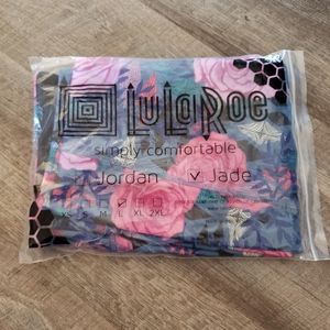 LuLaRoe Jade Workout Leggings Roses Large NWT